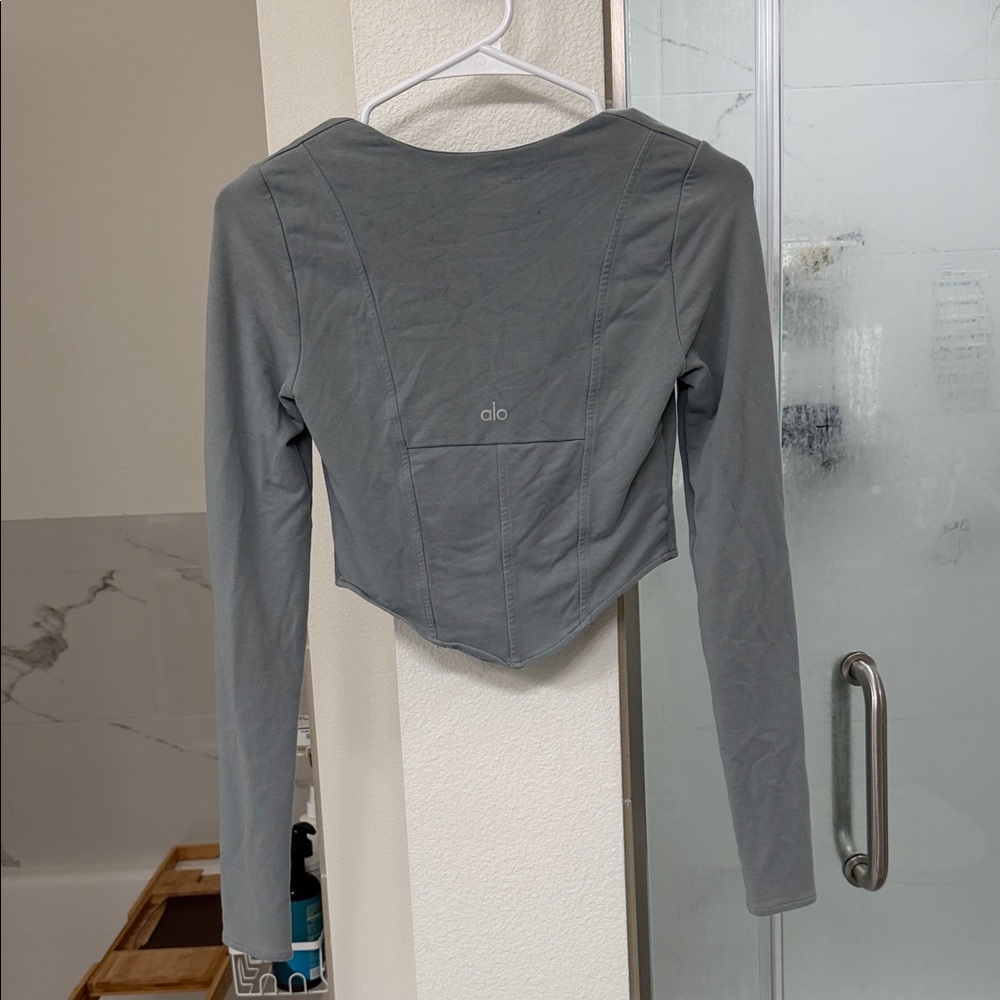 ALO Yoga Women's Gray Long Sleeve sculpt Top - Picture 2 of 3